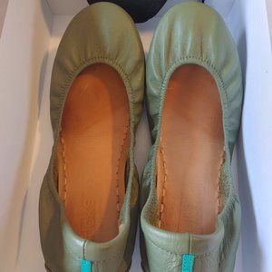 Olive Tieks Size 10